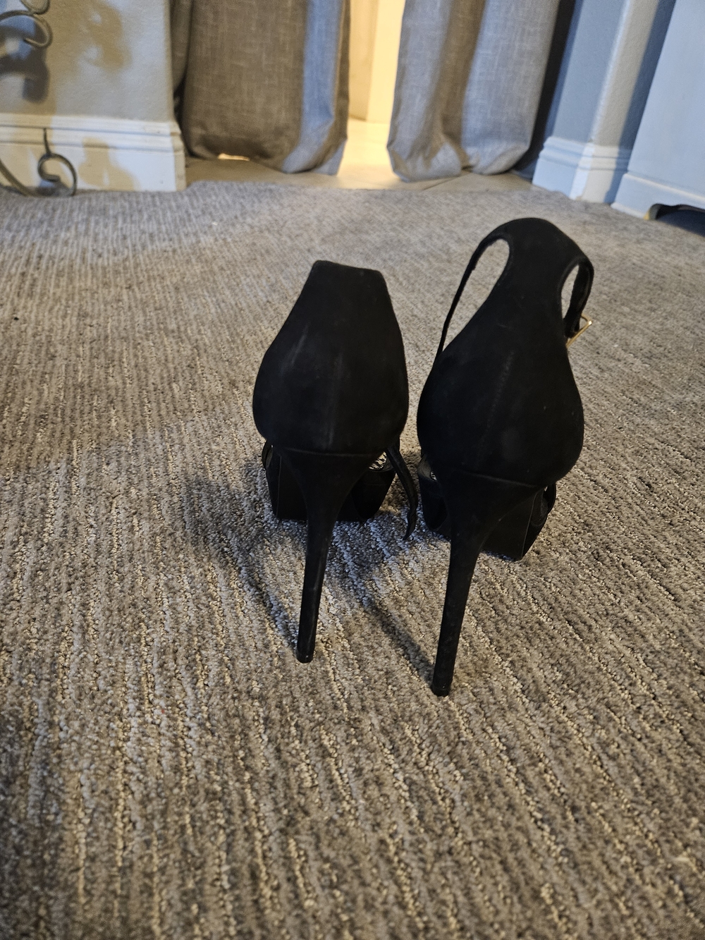 Steve Madden Black Suede Stiletto Sandals - Picture 3 of 5